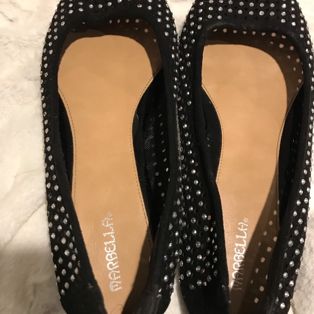Shoes - Picture 3 of 5